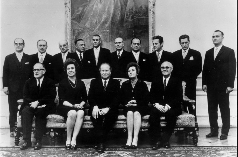 Group photo of the Austrian Federal Government - Cabinet Kreisky I (21 April 1970 to 4 November 1971)